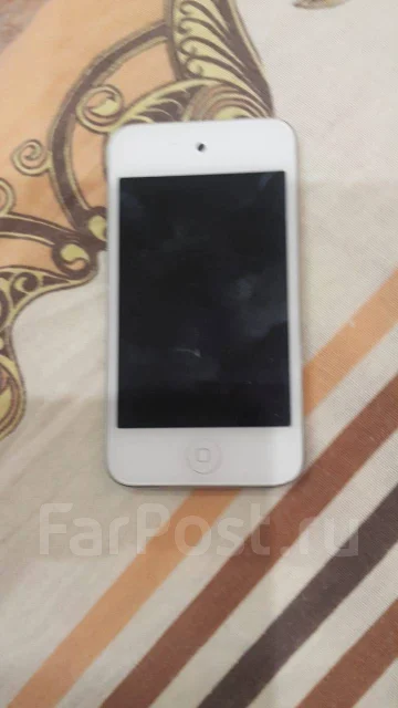Apple iPod touch 4. ����