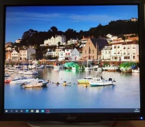 Acer. 19" ����