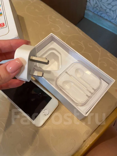 Apple iPhone 5s. �/�, �������, 4G LTE ����
