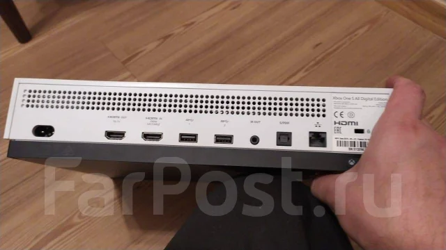 Microsoft Xbox One S All-Digital Edition ����