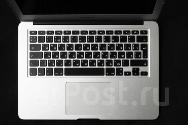 Apple MacBook Air 13 2013 Mid MD761. 13.3", 1 300����, ��� 4 ��, ���� 256���, WiFi: 1, Bluetooth: 1, ����������� �� 10��. ����