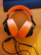 Cougar Phontum Essential ����