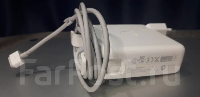 Apple MacBook Pro 17. 17", ��� 2048 ��, ���� 1 000���, WiFi: 1 ����