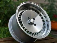Schmidt. 8.5x16", 4x100, ET17, �� 73,1���. ����