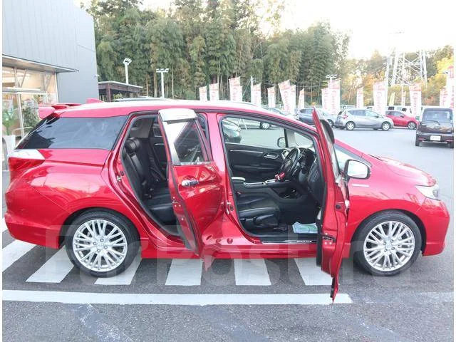 Honda Shuttle. �������, ��������, 1.5 (110��.�.), ������, 30 000����. ��, �/�. ��� ����� �� ������������ ����