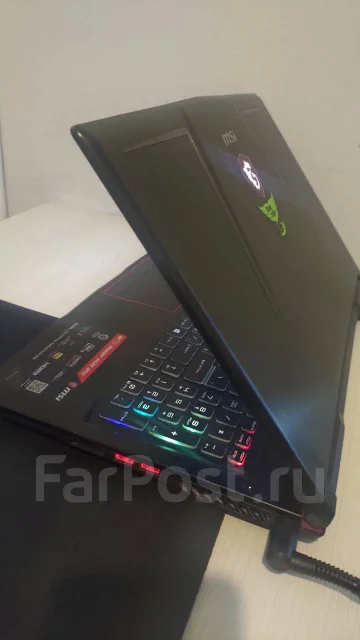 MSI GE63 Raider RGB 8SG. 15.6", 2,2����, ��� 16 ��, ���� 756���, WiFi: 1, Bluetooth: 1, ����������� �� 4��. ����