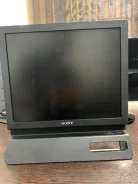 Sony. 17" ����