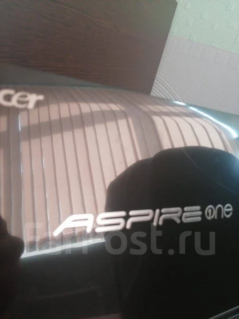 Acer Aspire One 533. WiFi: 1 ����