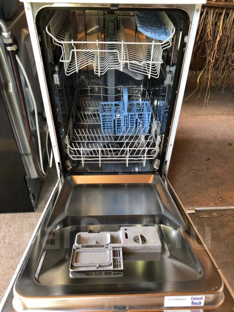 Indesit ����