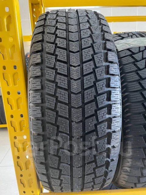 Hankook RW08, 275/65R17, 17