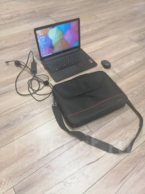 HP 15. 15.6", ���� 256���, WiFi: 1, Bluetooth: 1 ����