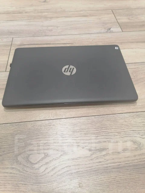 HP 15. 15.6", ���� 256���, WiFi: 1, Bluetooth: 1 ����