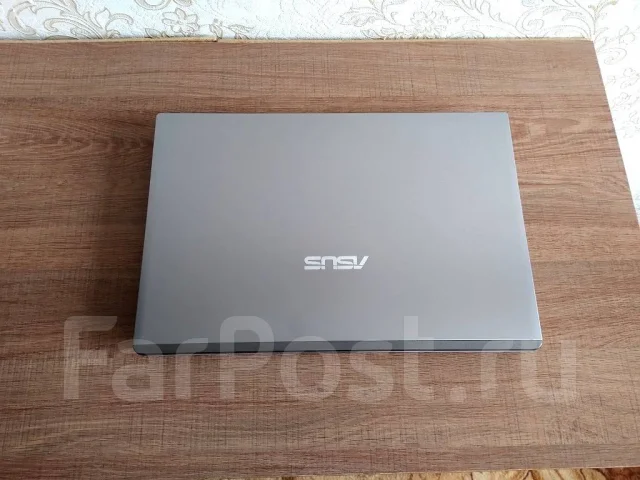 Asus U47VC. 14", 2����, ��� 2048 ��, ���� 320���, WiFi: 1, ����������� �� 3��. ����
