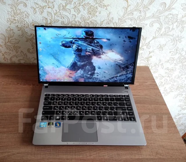 Asus U47VC. 14", 2����, ��� 2048 ��, ���� 320���, WiFi: 1, ����������� �� 3��. ����