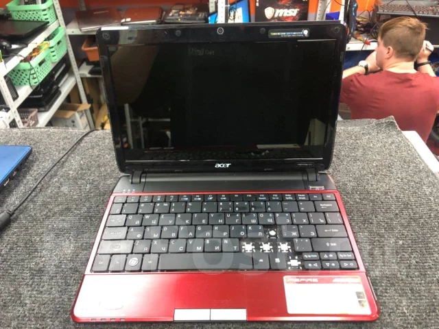 Acer Aspire 1410. WiFi: 1 ����