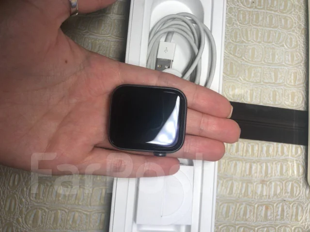 Apple Watch Series 4 ����