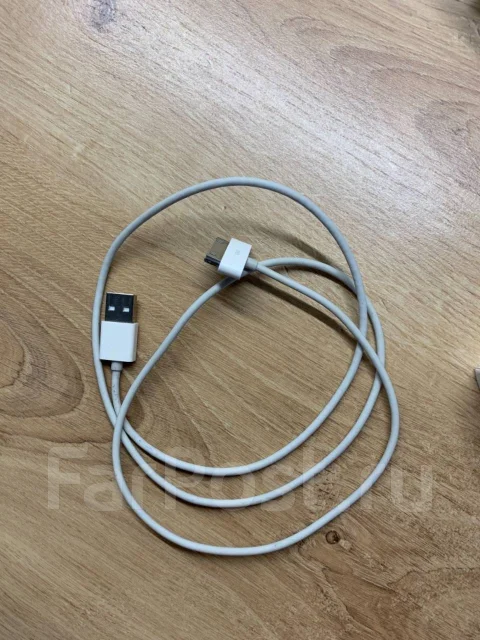 Apple iPhone 4s. �/� ����