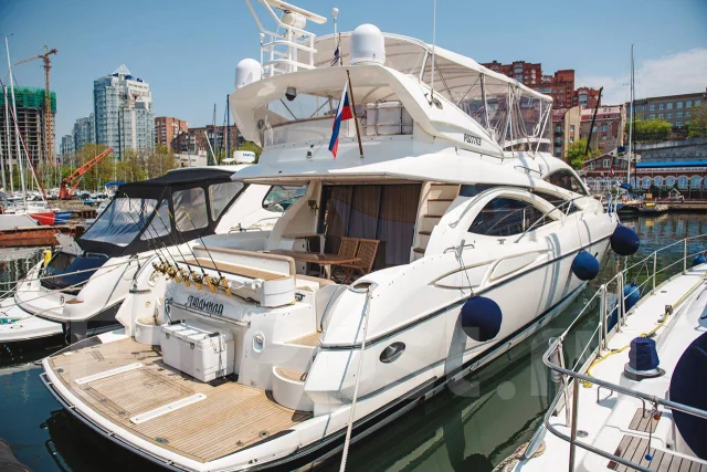 Sunseeker. 2002 ���, ����� 20��., ��������� ������������, 2 100��.�., ������ ����