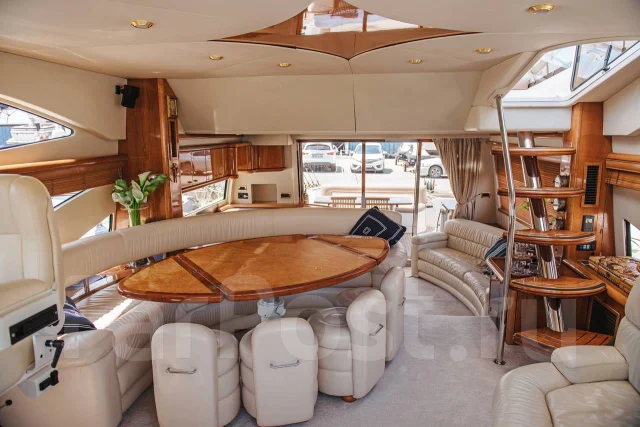 Sunseeker. 2002 ���, ����� 20��., ��������� ������������, 2 100��.�., ������ ����