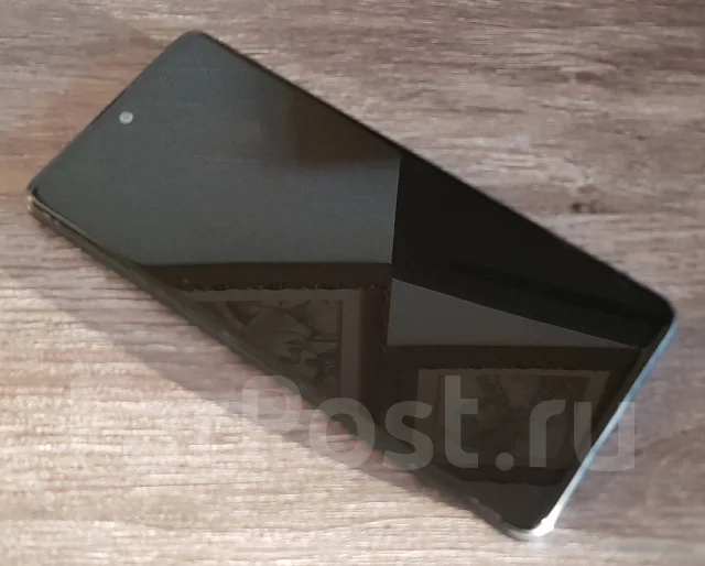 Samsung Galaxy A51. �/�, ������, 3G, 4G LTE, Dual-SIM ����