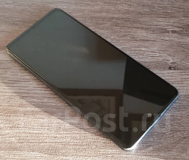 Samsung Galaxy A51. �/�, ������, 3G, 4G LTE, Dual-SIM ����