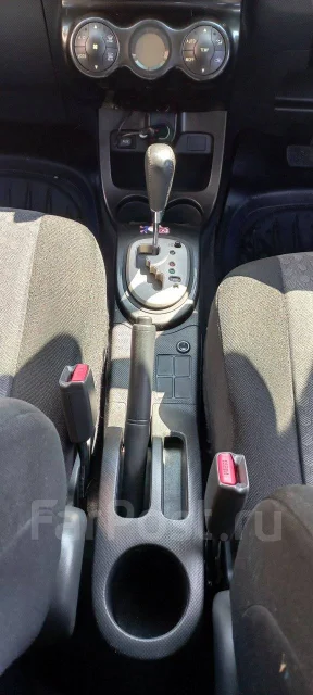 Toyota ist. ��������, ��������, 1.5 (109��.�.), ������, 82 000����. �� ����