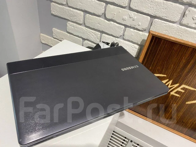 Samsung 300E5C ����