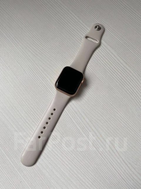 Apple Watch Series 4. NFC ����