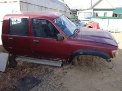 Toyota Hilux Pick Up. LN106, 3L ����
