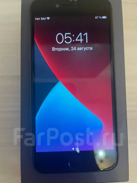 Apple iPhone 8. �/�, ������, 3G, 4G LTE, NFC ����