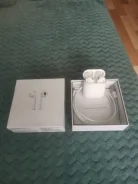 Apple AirPods ����