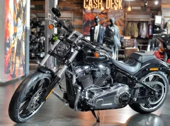 Harley-Davidson Breakout FXSB. 1 868����. ��., ��������, ���, ��� ������� ����