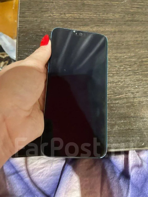 Honor 10. �/�, 3G, 4G LTE, Dual-SIM, NFC ����