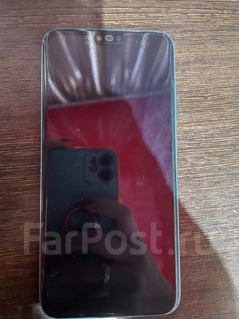 Honor 10. �/�, 3G, 4G LTE, Dual-SIM, NFC ����