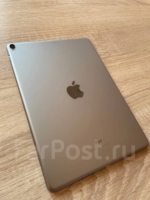 Apple iPad Pro 10.5 ����