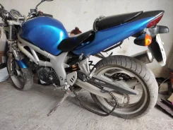 Suzuki SV 400 ����
