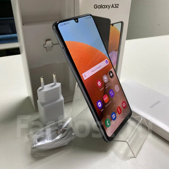 Samsung Galaxy A32. �/�, ������, 4G LTE, Dual-SIM, NFC ����