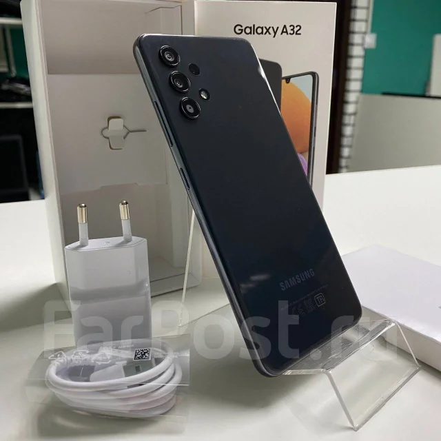 Samsung Galaxy A32. �/�, ������, 4G LTE, Dual-SIM, NFC ����