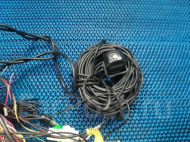Kenwood MDV-D502BTW ����