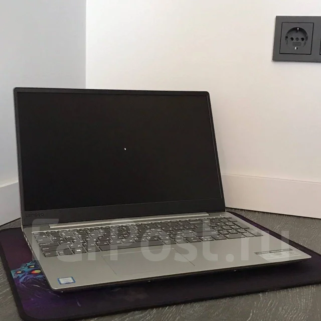 Lenovo IdeaPad 330S. 15.6", 2,2����, ��� 6 ��, ���� 1 000���, WiFi: 1, Bluetooth: 1, ����������� �� 3��. ����