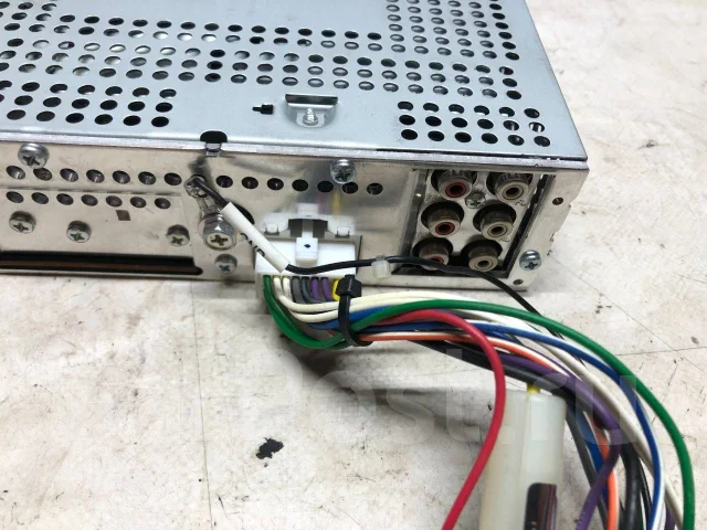 Clarion DB565USB ����