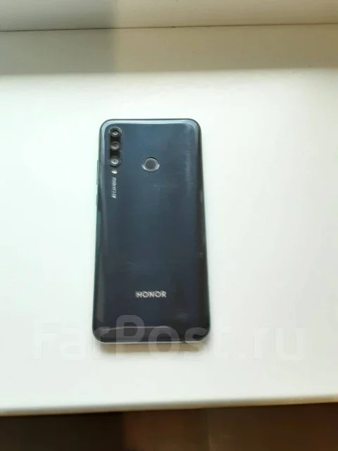 Honor 10i. �/�, �����, 3G, 4G LTE, Dual-SIM, NFC ����