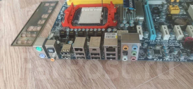 Socket AM2+ ����