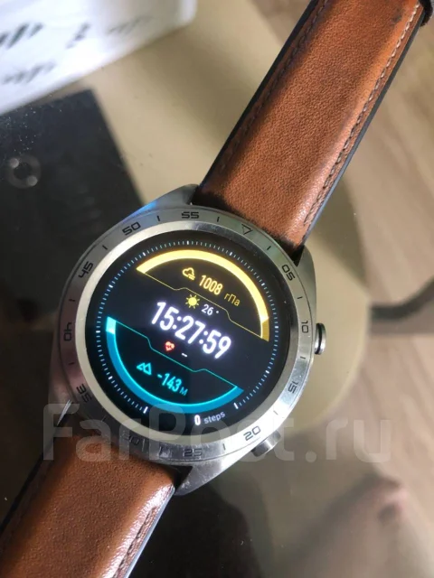 Honor Watch Magic. GPS, NFC, IP67 ����