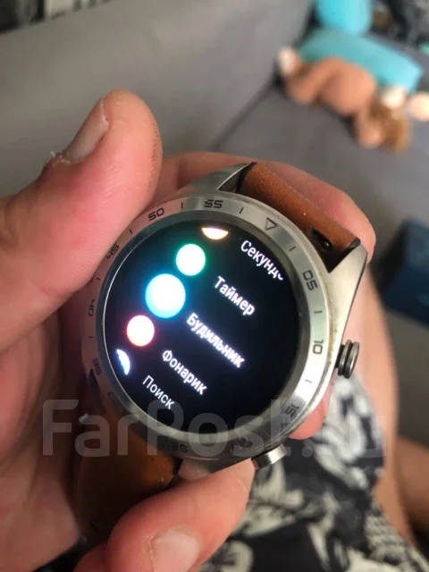 Honor Watch Magic. GPS, NFC, IP67 ����