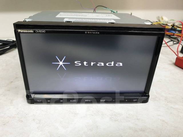 ストラーダ メモリーナビ カーナビ CN-RE04WD 美品 Panasonic strada