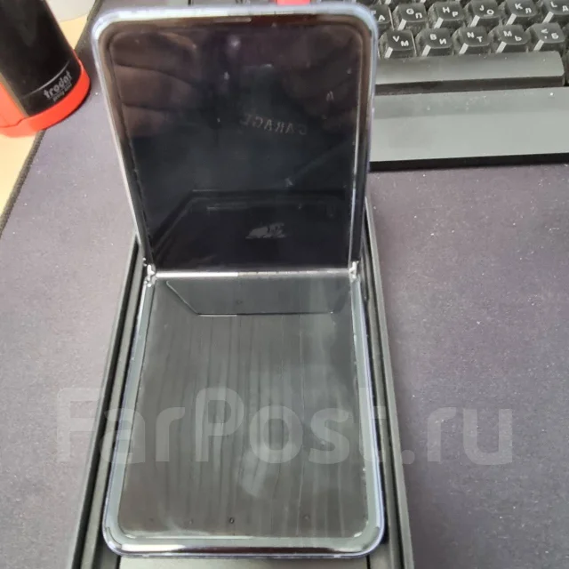 Samsung Galaxy Z Flip. �/�, ����������, 4G LTE, NFC ����