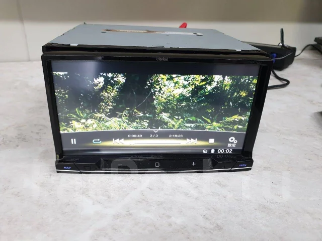 Clarion NX702 ����