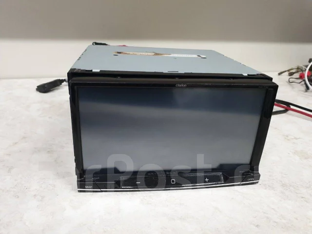 Clarion NX702 ����