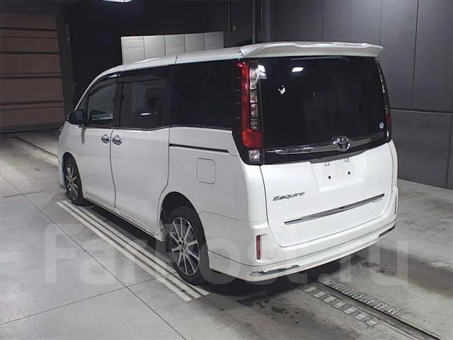 Toyota Esquire. ��������, 4wd, 2.0, ������, 65 000����. ��, �/�. ��� ����� �� ������������ ����